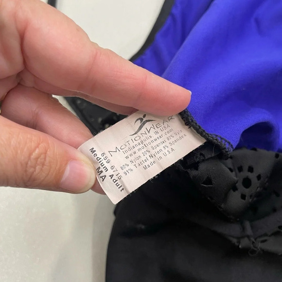 Motionwear Leotard Black with Blue Geometric Cutouts Size MA Medium Adult - Picture 6 of 6